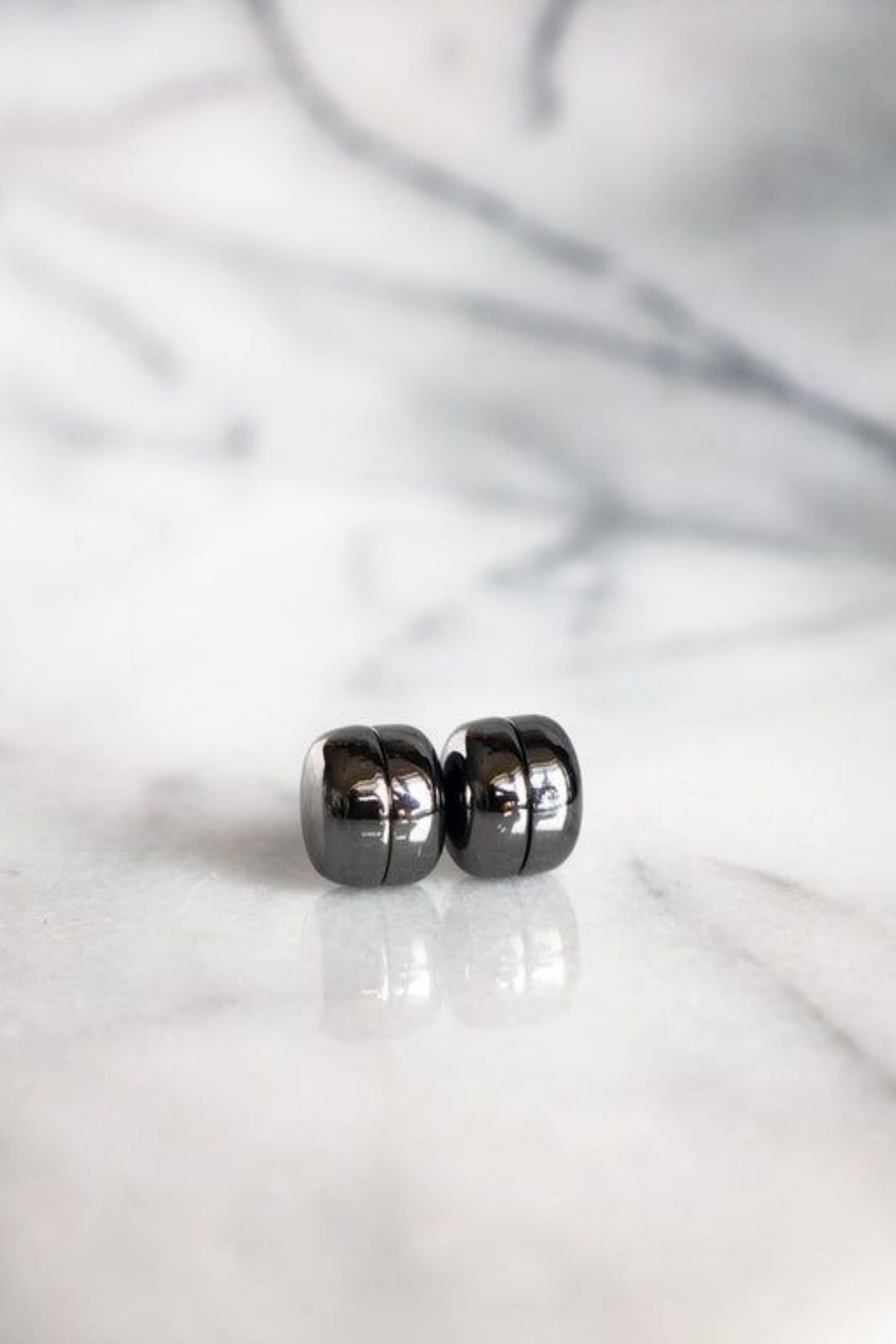 Magnetic Pin